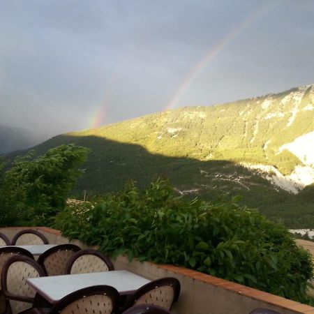 לינה וארוחת בוקר Saint-André-les-Alpes Mas Du Colombier מראה חיצוני תמונה